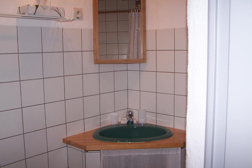 Salomony Chambre D'Hotes Marcols-les-Eaux 客房 照片